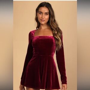 Lulu's Sold Out Burgundy Romper Tie back XS see pics